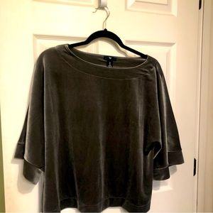 Like Mew Gray Gap velour Bat Wing Top small